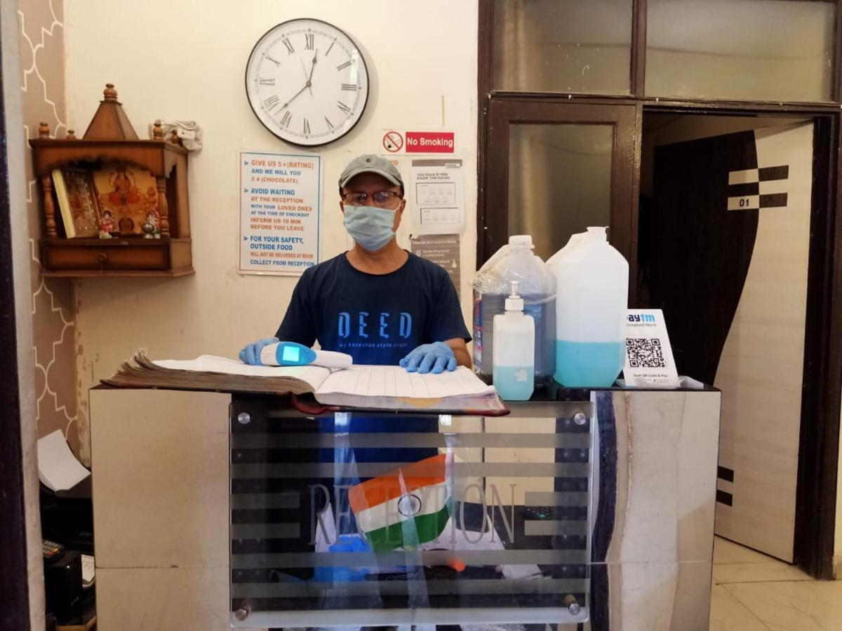 Oyo10663家园酒店 诺伊达 外观 照片